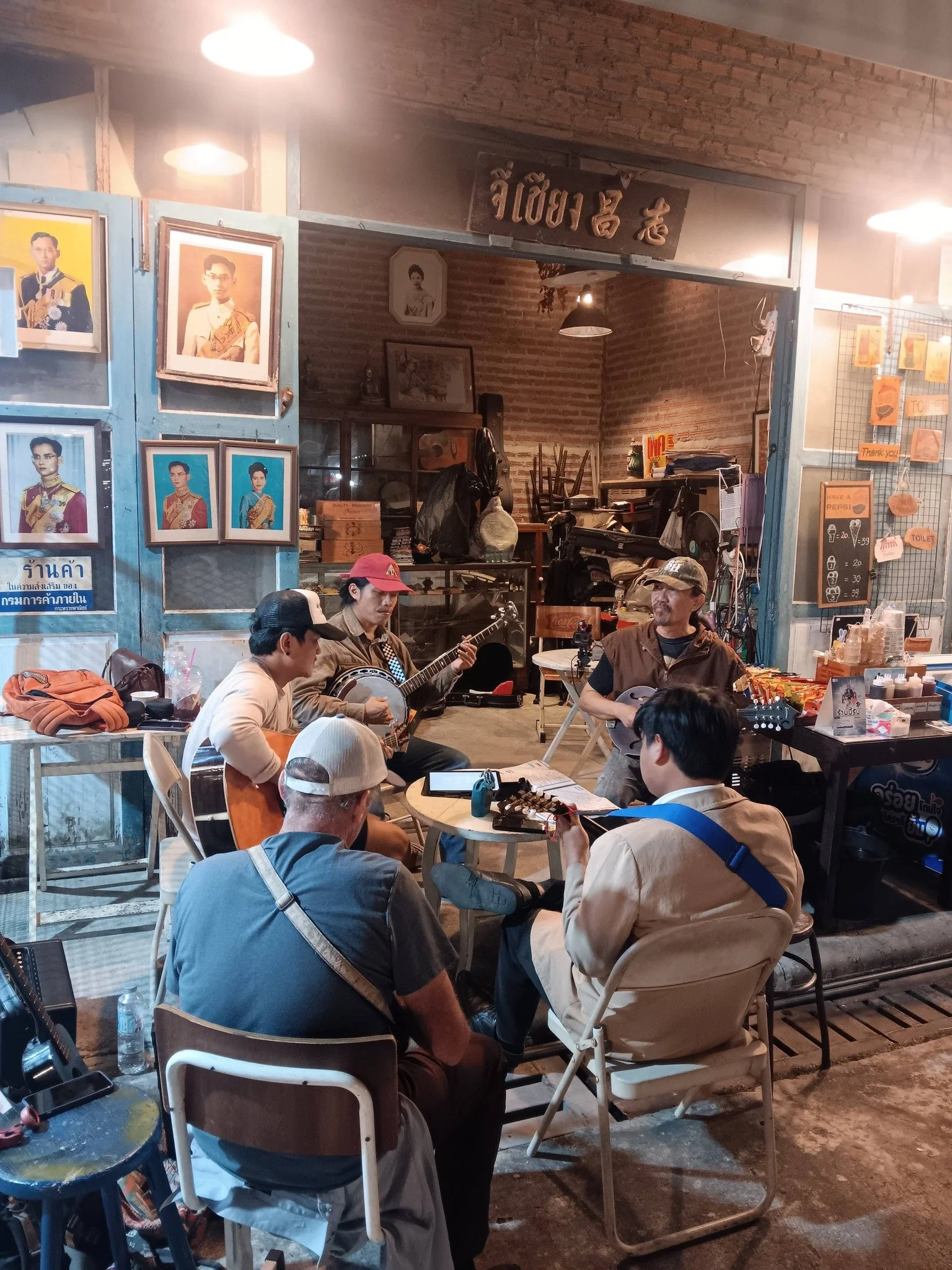 Weekend jam at Train Night Market